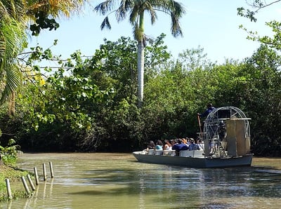640px-Fanboat_tour_-_Everglades_Alligator_Farm_-_Florida_City,_Florida_-_DSC09228