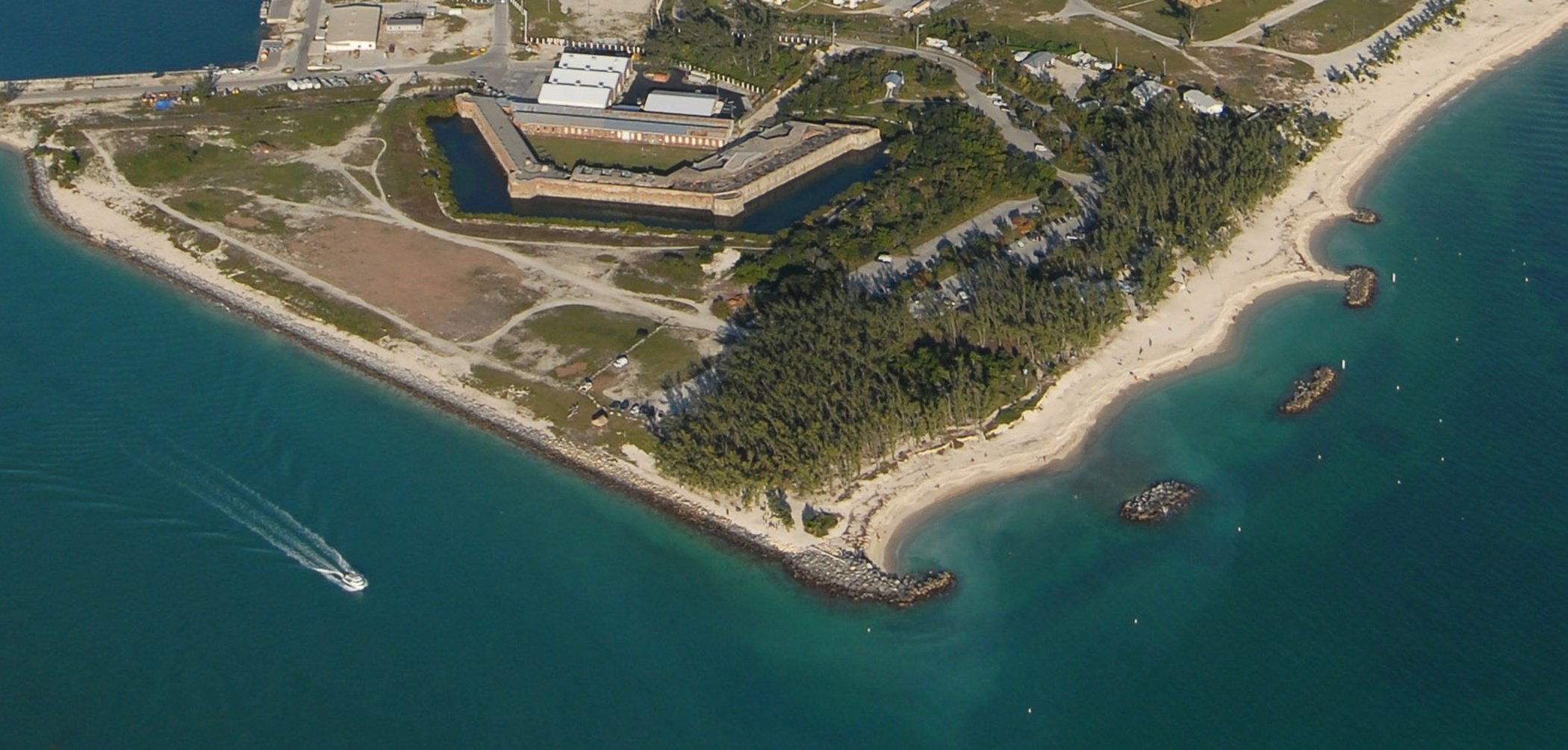 Fort_Zachary_Taylor.jpg